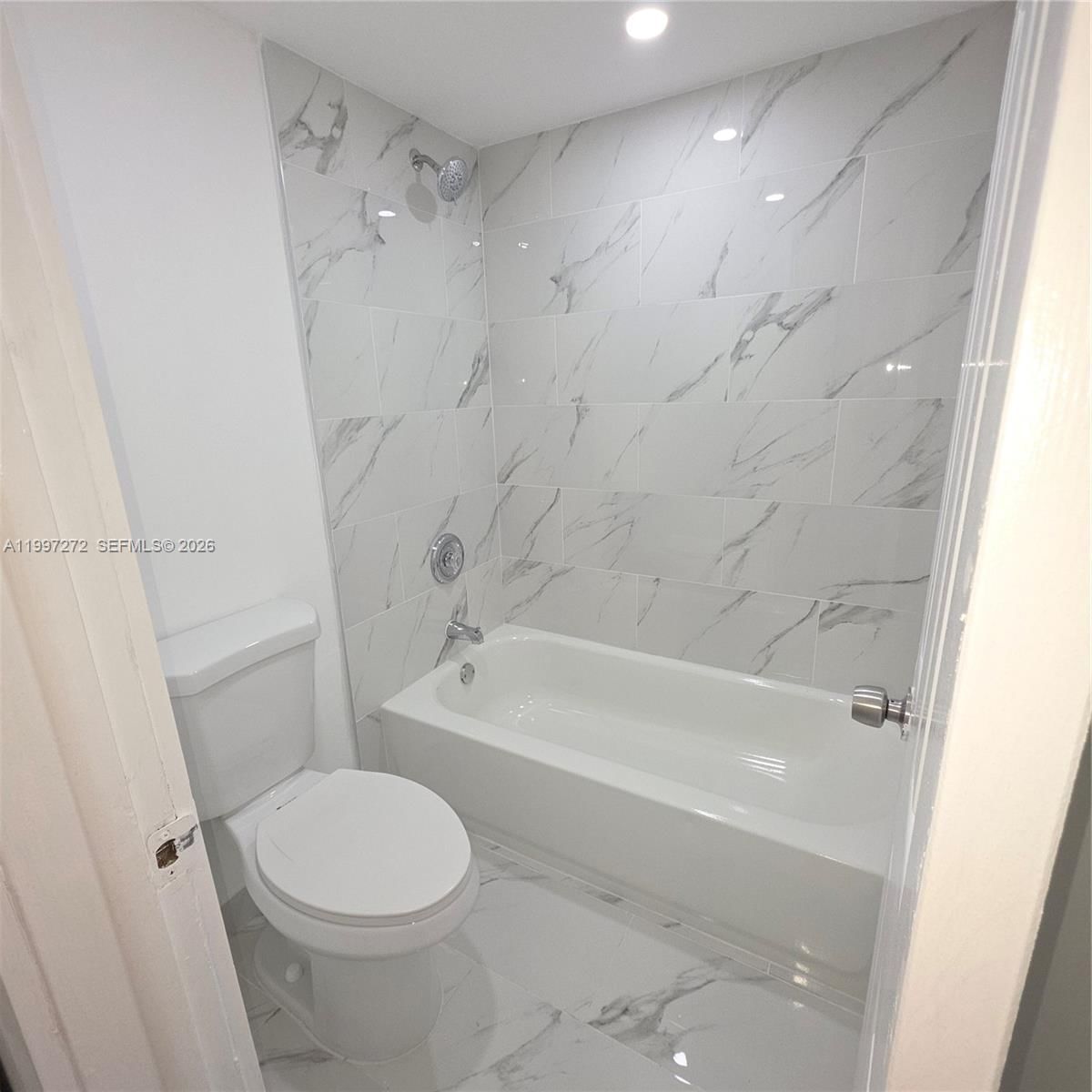 Real estate property located at 19771 114th Ave #129, Miami-dade, Point South Condo, Miami, FL