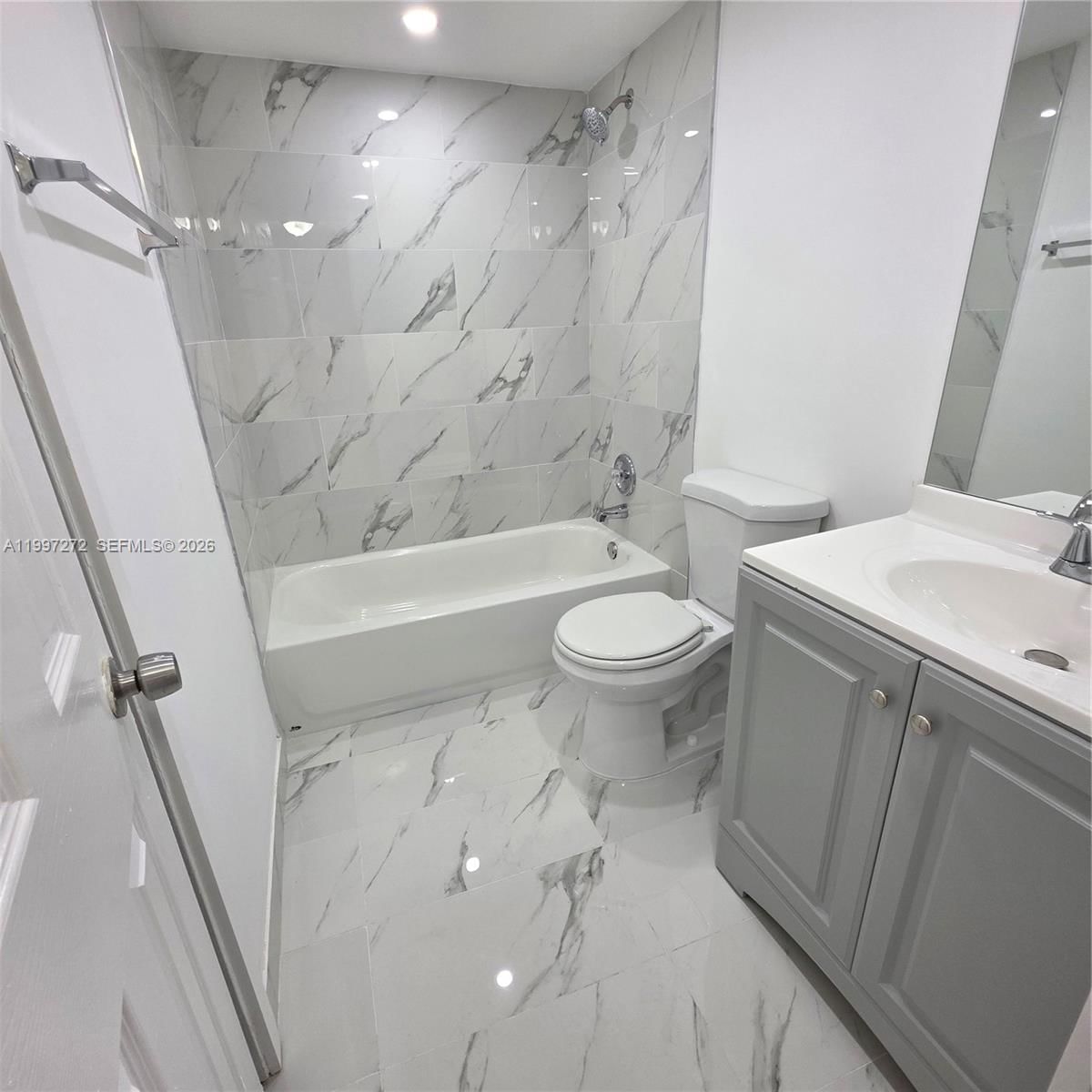 Real estate property located at 19771 114th Ave #129, Miami-dade, Point South Condo, Miami, FL