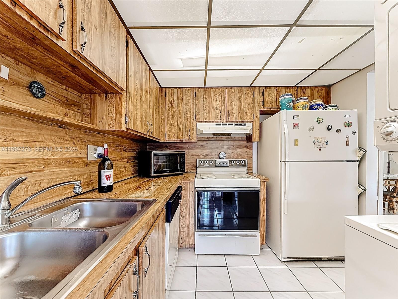 Real estate property located at 5700 127th Ave #1208, Miami-dade, Miller Gardens Condo, Miami, FL