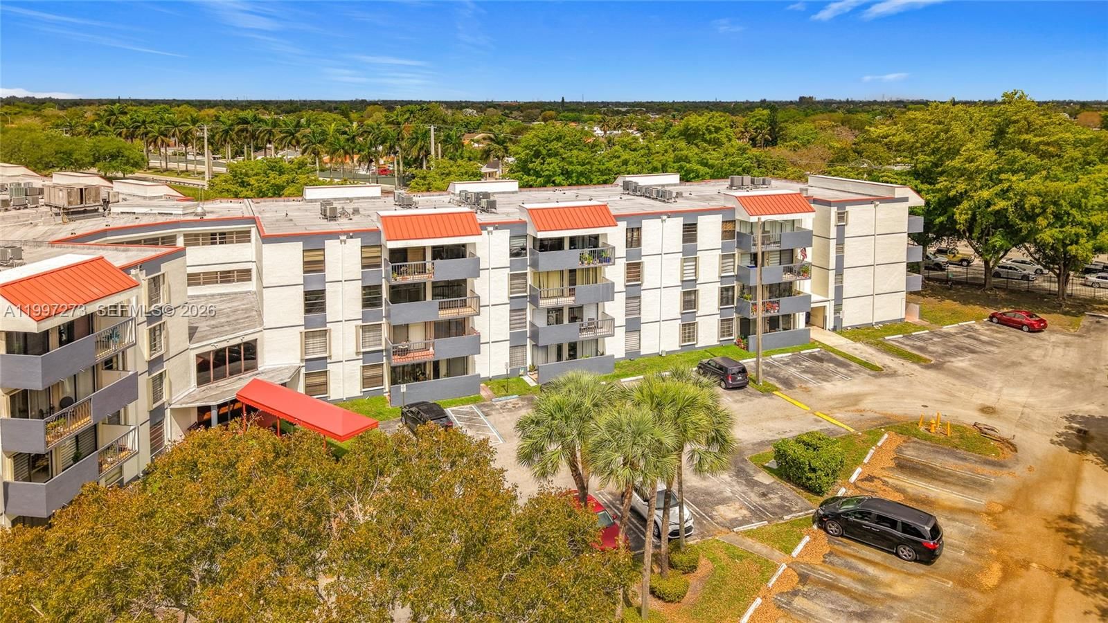 Real estate property located at 5700 127th Ave #1208, Miami-dade, Miller Gardens Condo, Miami, FL