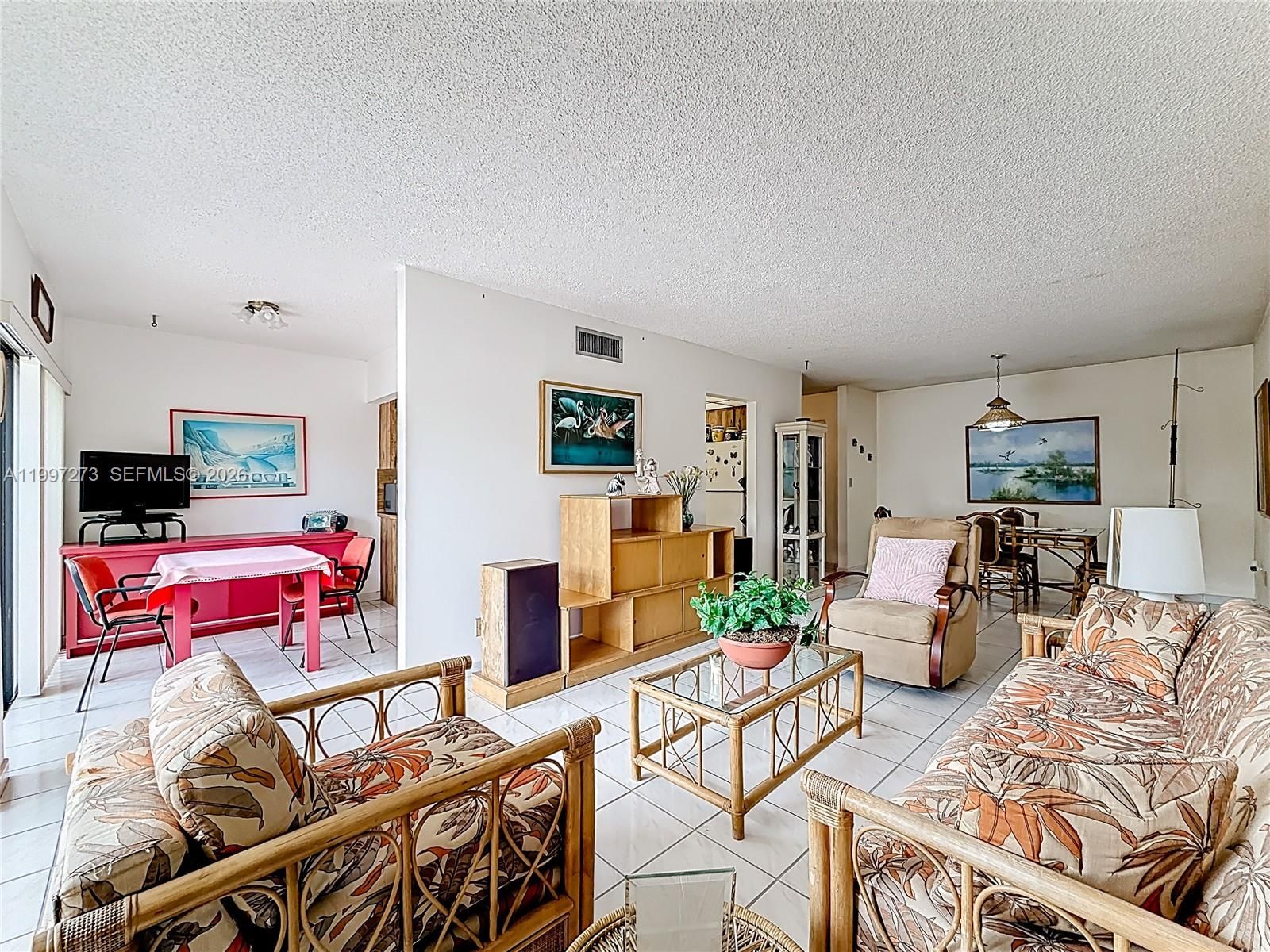 Real estate property located at 5700 127th Ave #1208, Miami-dade, Miller Gardens Condo, Miami, FL