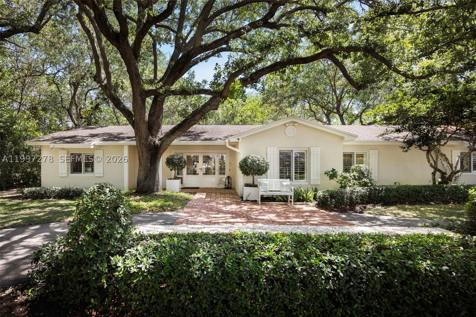 Real estate property located at 16167 74th Pl, Miami-dade, Paris Manor East, Palmetto Bay, FL