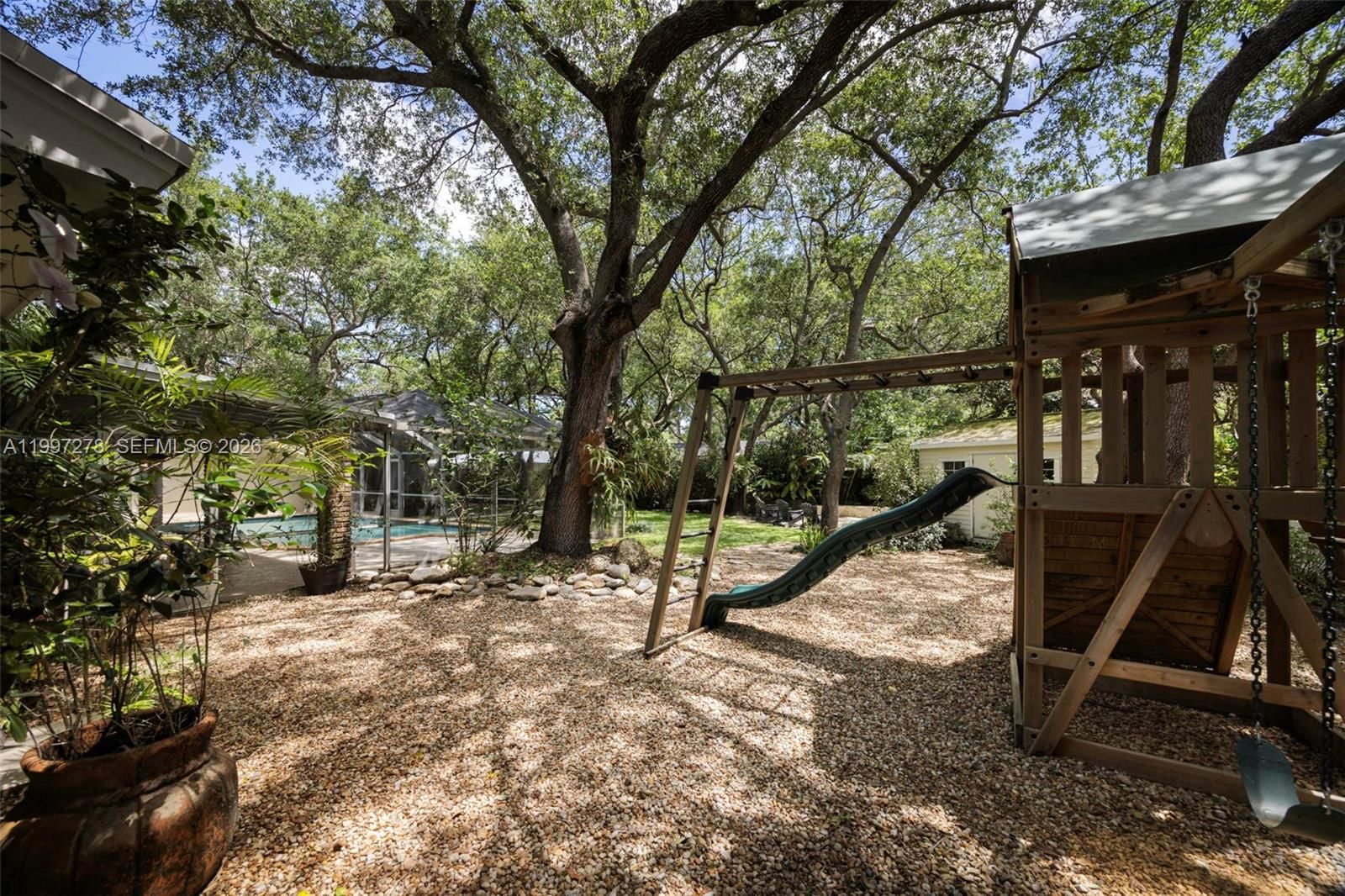 Real estate property located at 16167 74th Pl, Miami-dade, Paris Manor East, Palmetto Bay, FL