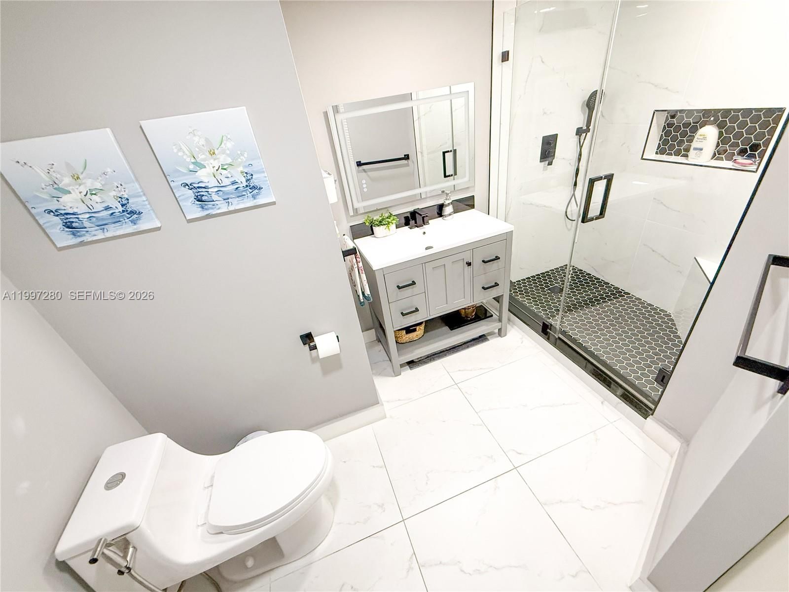 Real estate property located at 1301 Miami Gardens Dr #1406W, Miami-dade, Buckley Towers Condo West, Miami, FL