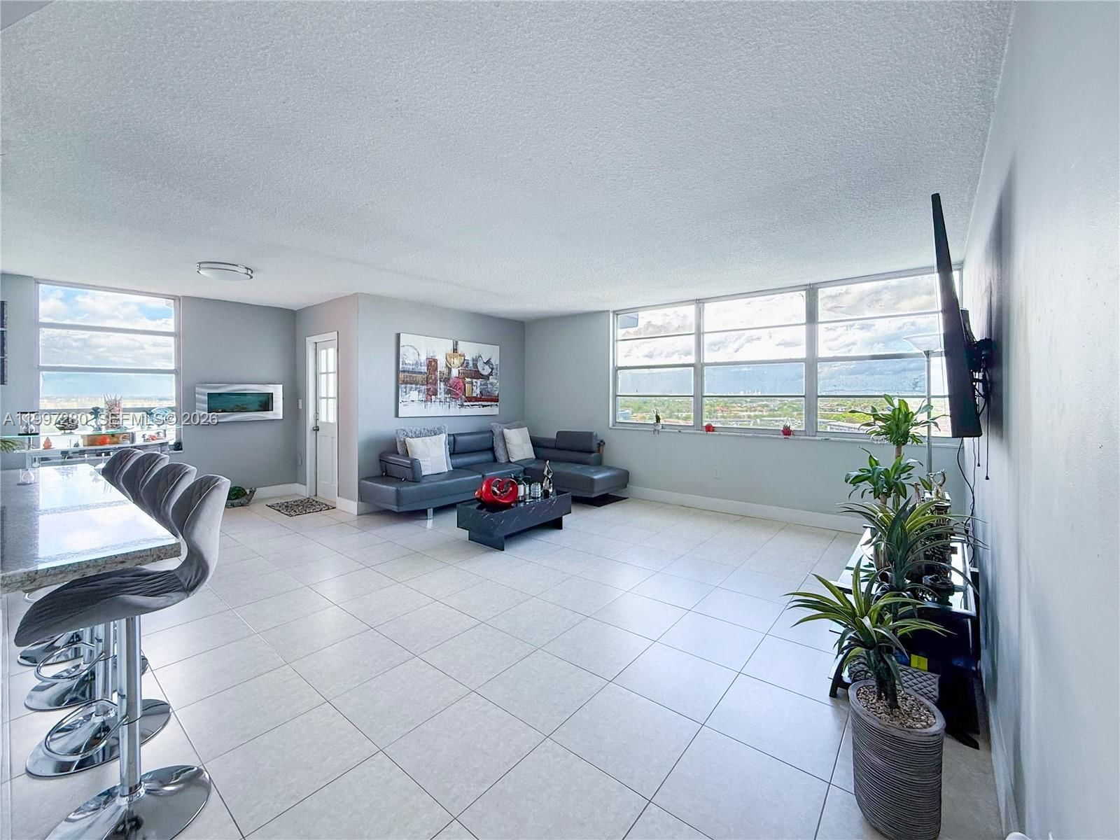 Real estate property located at 1301 Miami Gardens Dr #1406W, Miami-dade, Buckley Towers Condo West, Miami, FL