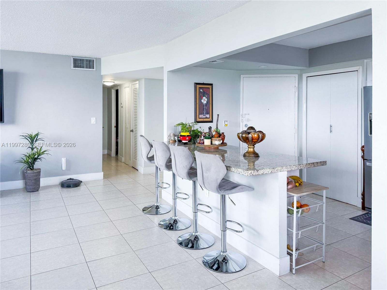 Real estate property located at 1301 Miami Gardens Dr #1406W, Miami-dade, Buckley Towers Condo West, Miami, FL