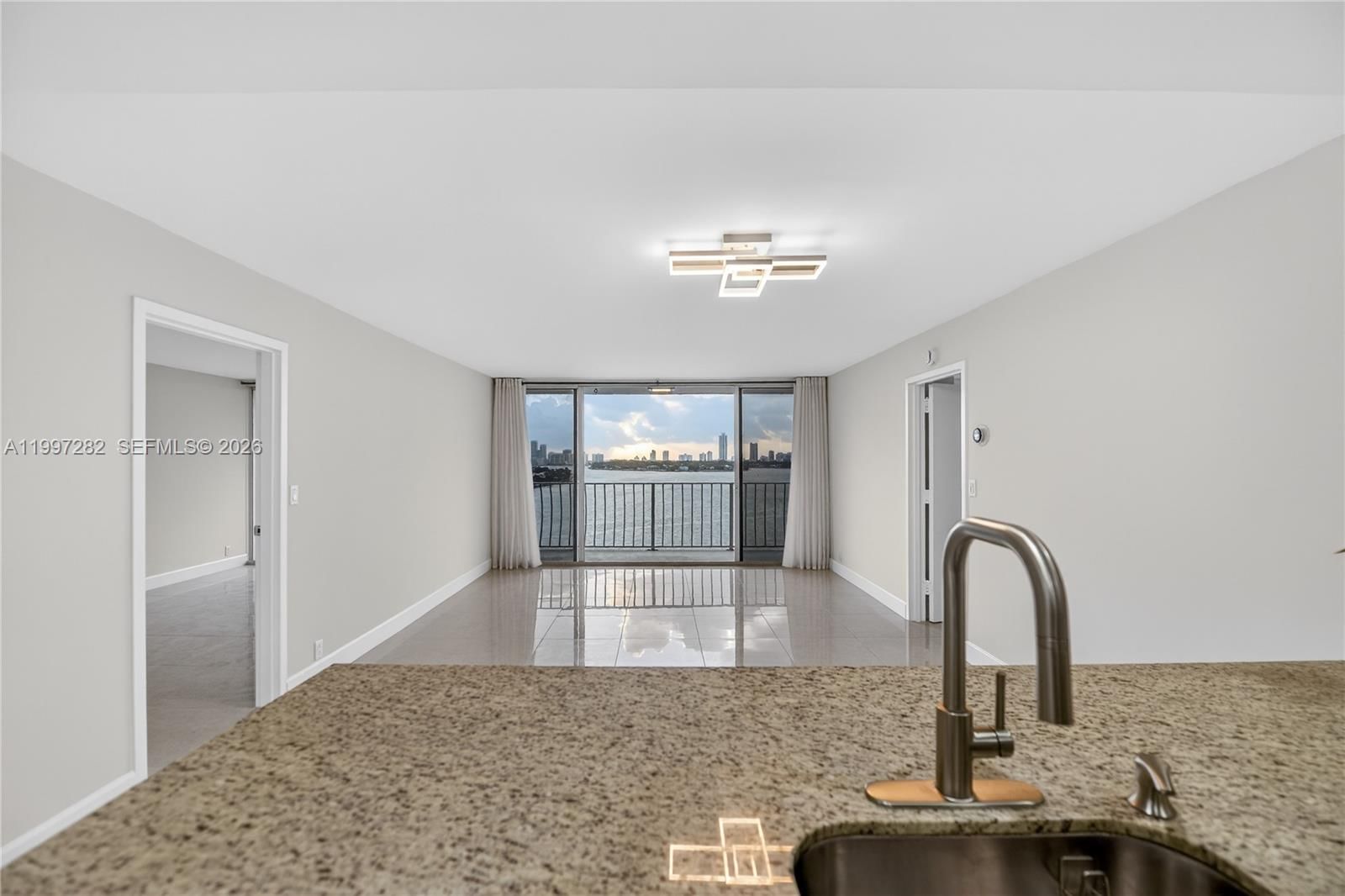 Real estate property located at 7601 Treasure Dr #1119, Miami-dade, The Grandview Palace Cond, North Bay Village, FL