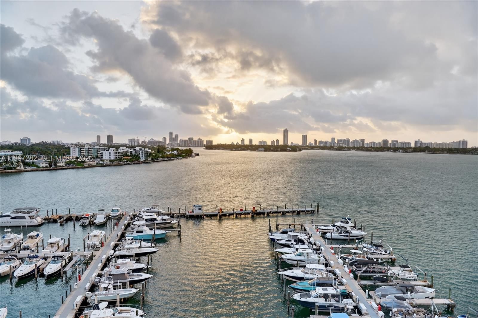 Real estate property located at 7601 Treasure Dr #1119, Miami-dade, The Grandview Palace Cond, North Bay Village, FL