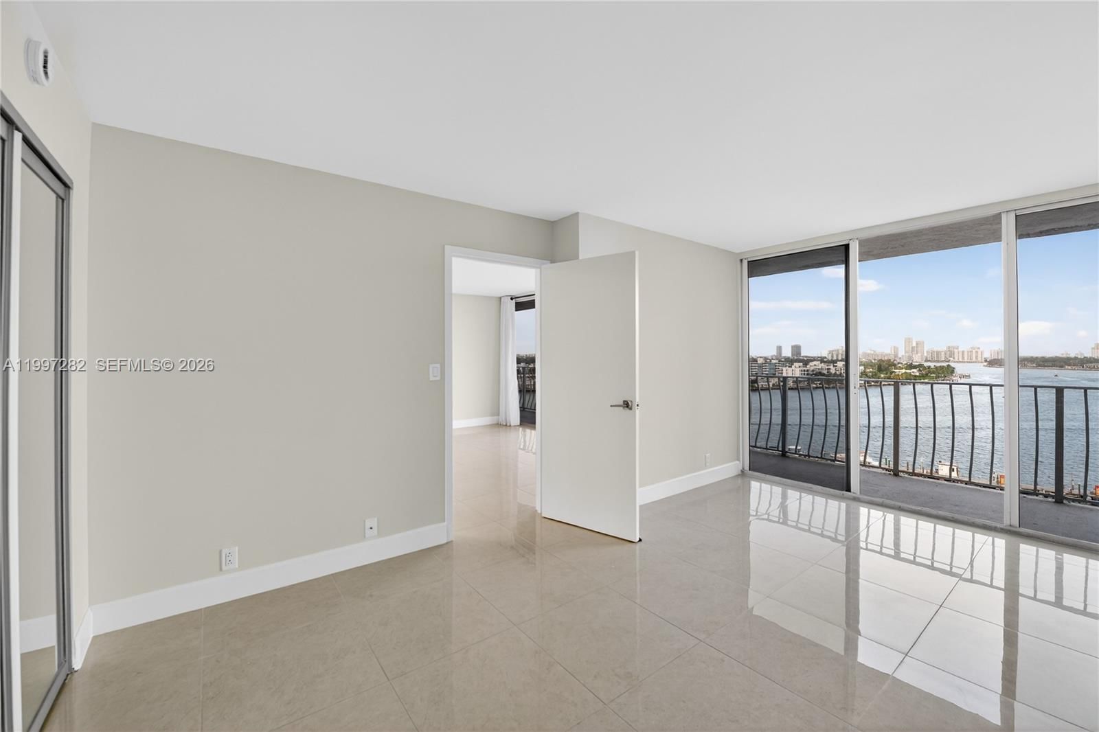 Real estate property located at 7601 Treasure Dr #1119, Miami-dade, The Grandview Palace Cond, North Bay Village, FL