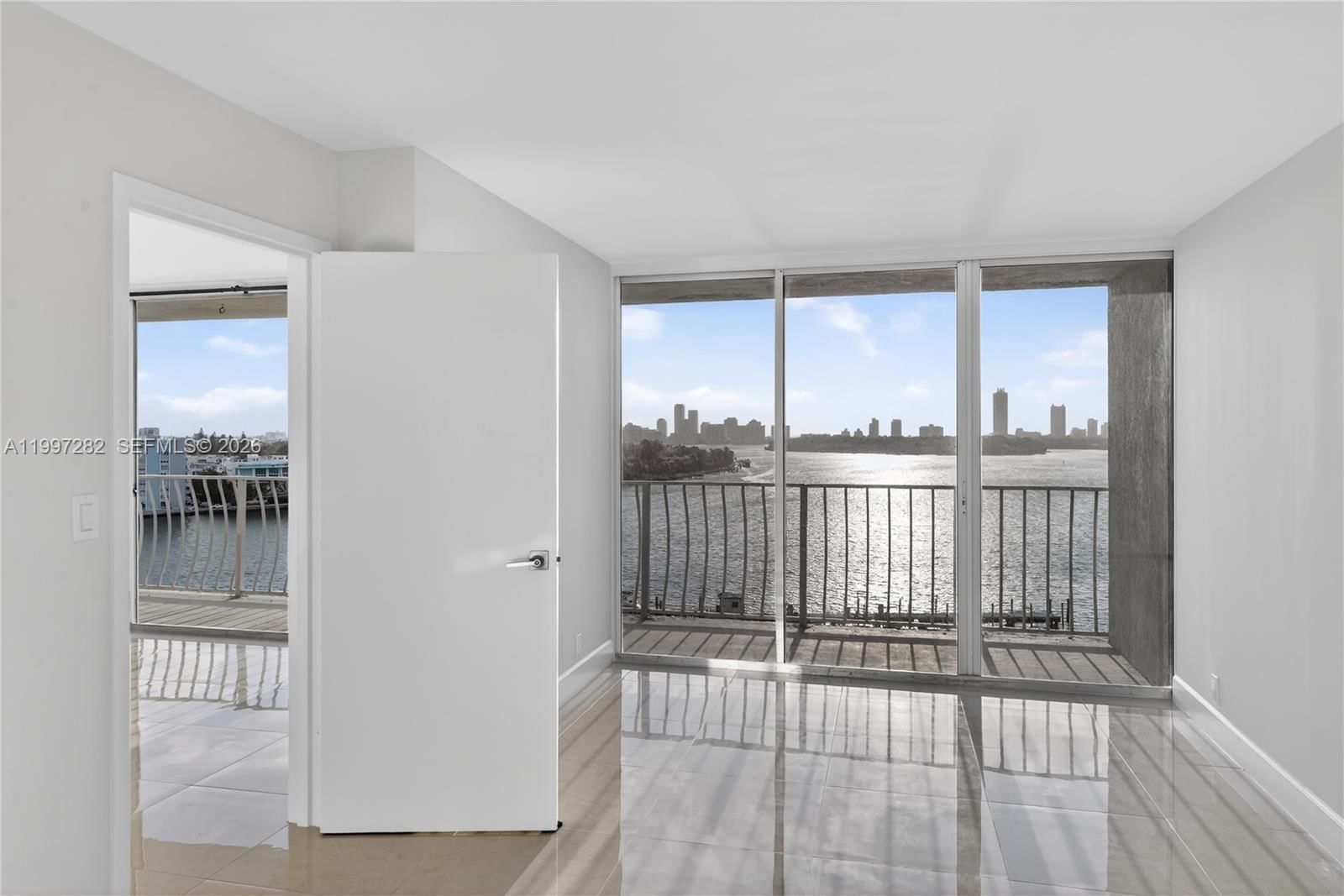 Real estate property located at 7601 Treasure Dr #1119, Miami-dade, The Grandview Palace Cond, North Bay Village, FL