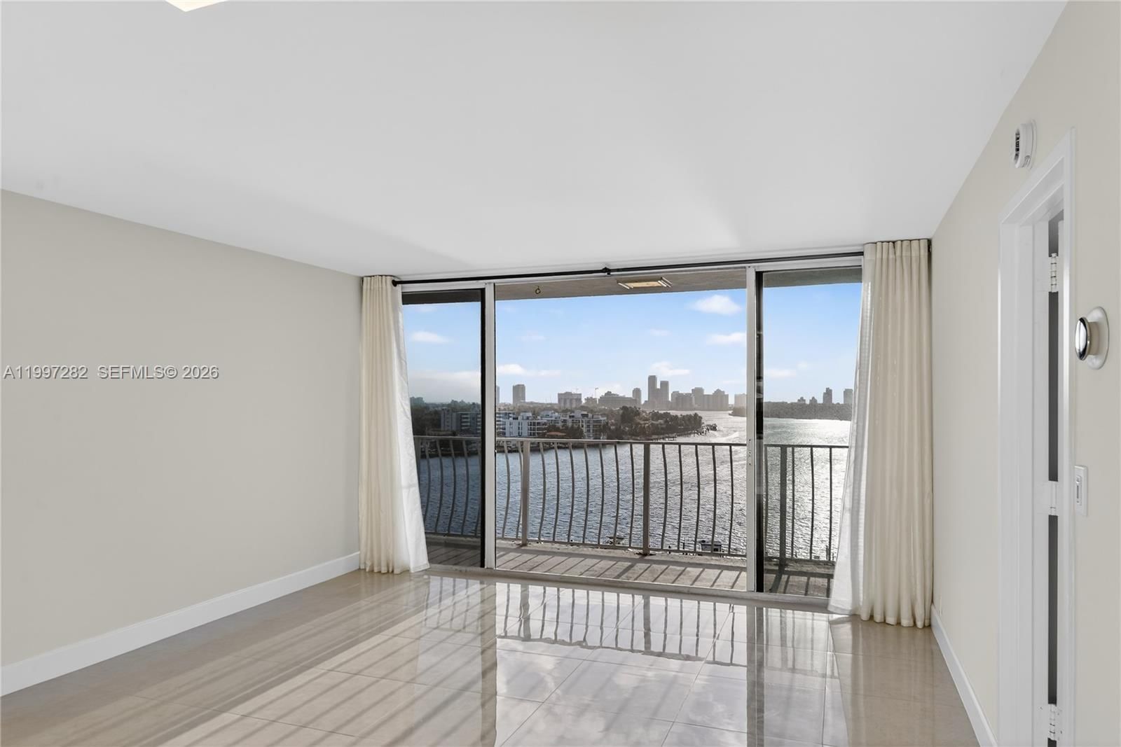 Real estate property located at 7601 Treasure Dr #1119, Miami-dade, The Grandview Palace Cond, North Bay Village, FL