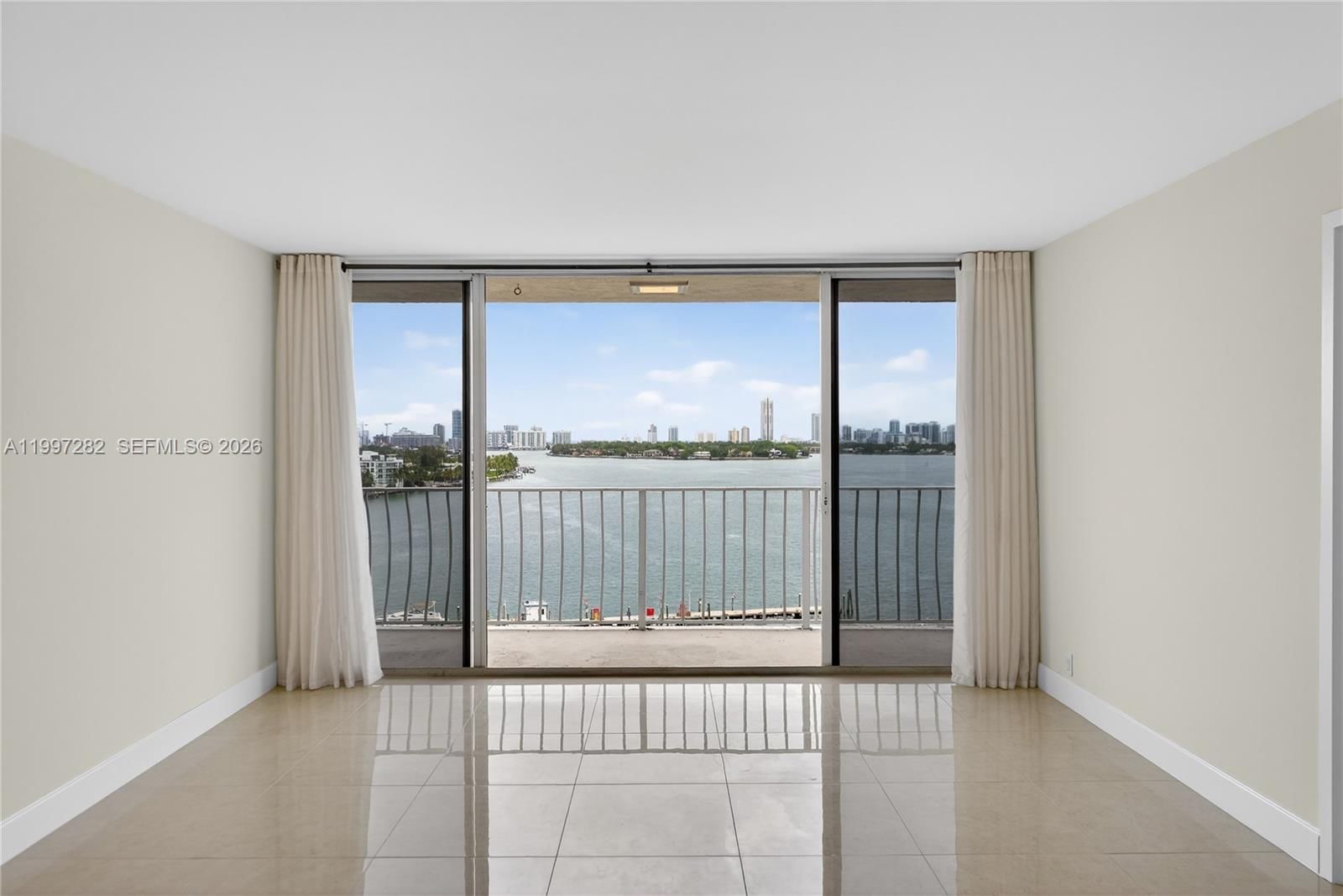 Real estate property located at 7601 Treasure Dr #1119, Miami-dade, The Grandview Palace Cond, North Bay Village, FL