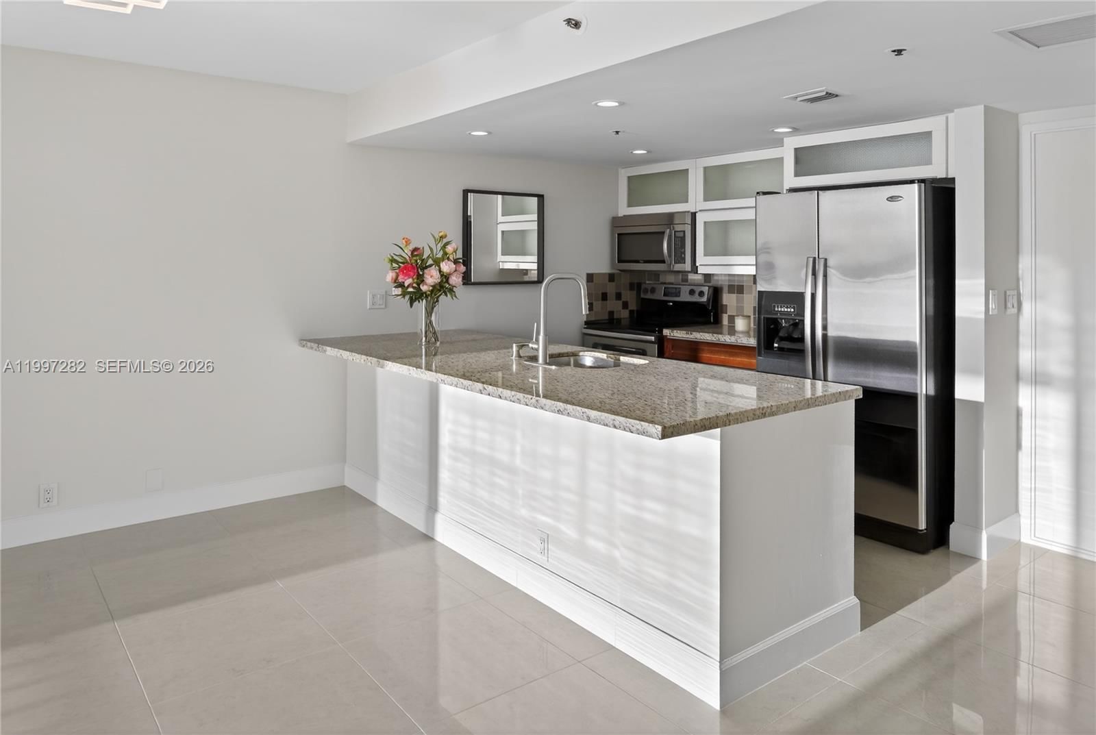 Real estate property located at 7601 Treasure Dr #1119, Miami-dade, The Grandview Palace Cond, North Bay Village, FL