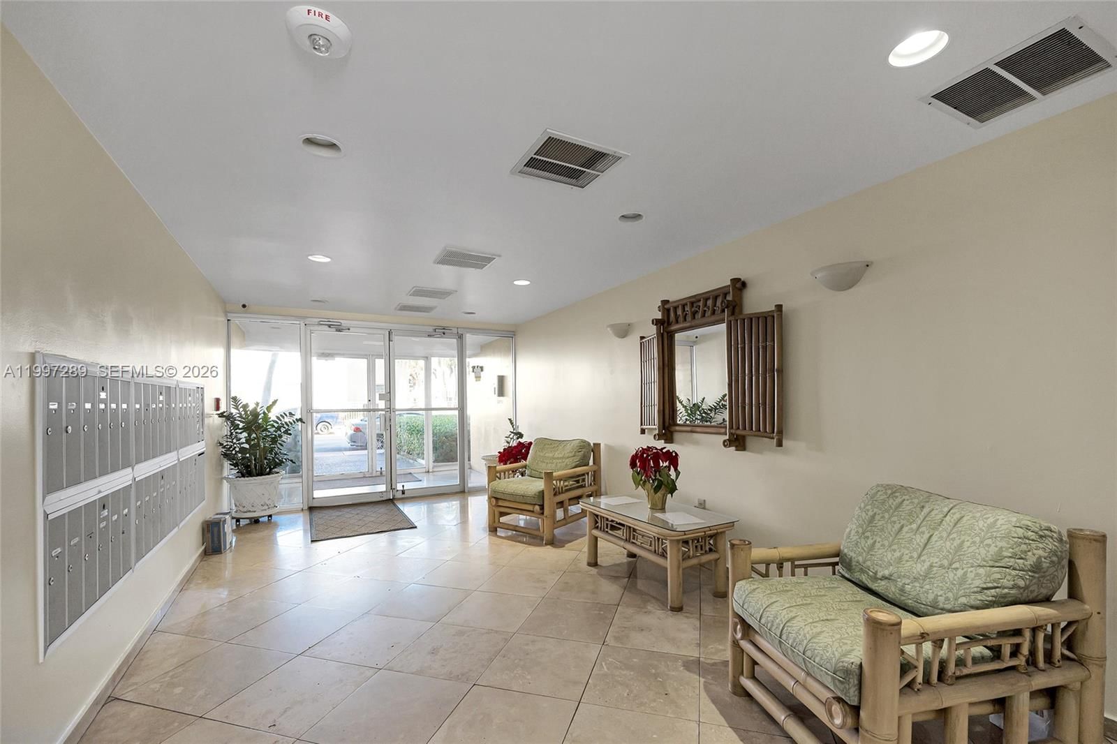 Real estate property located at 7620 Carlyle Ave #606, Miami-dade, Carlyle Plaza Condo, Miami Beach, FL