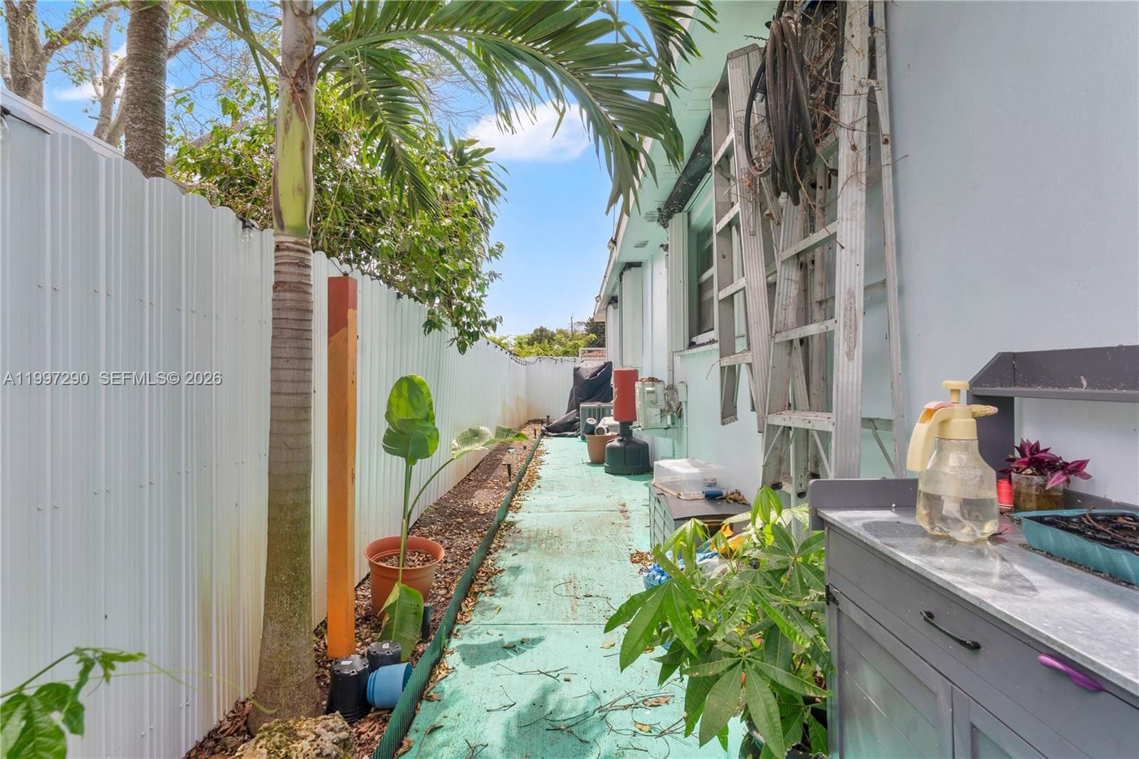 Real estate property located at 1335 129th St, Miami-dade, Breezy Heights 1st Addn, North Miami, FL