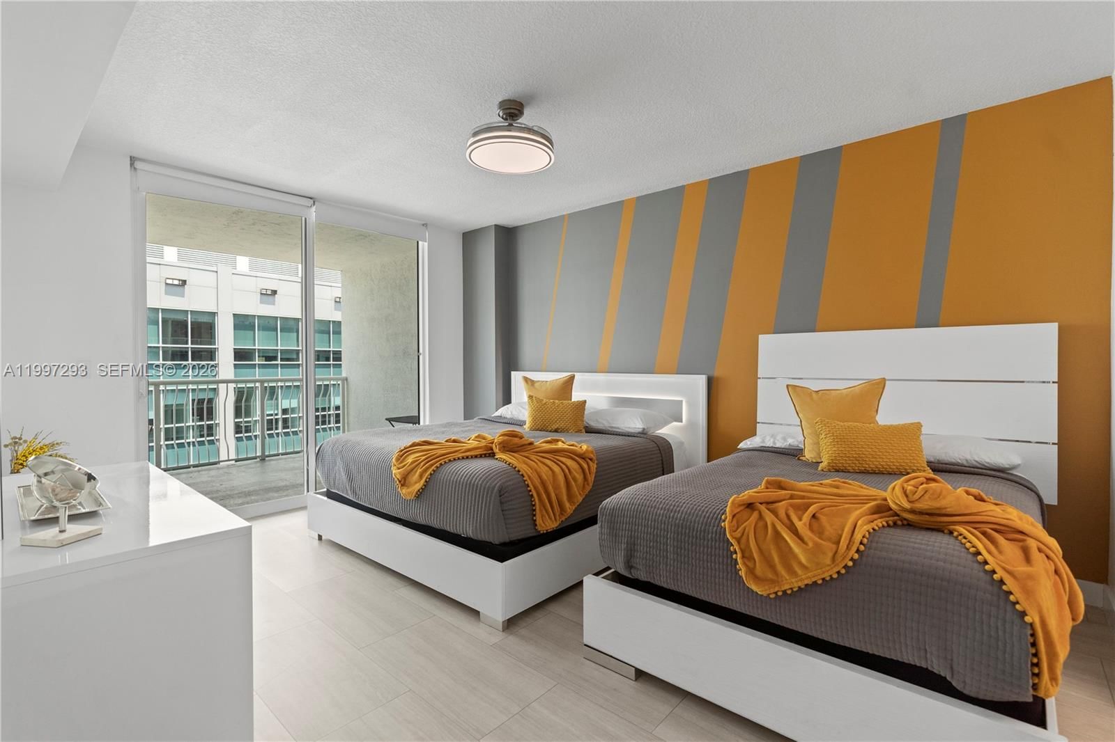 Real estate property located at 1200 Brickell Bay Dr PH 4218, Miami-dade, The Club At Brickell Bay, Miami, FL