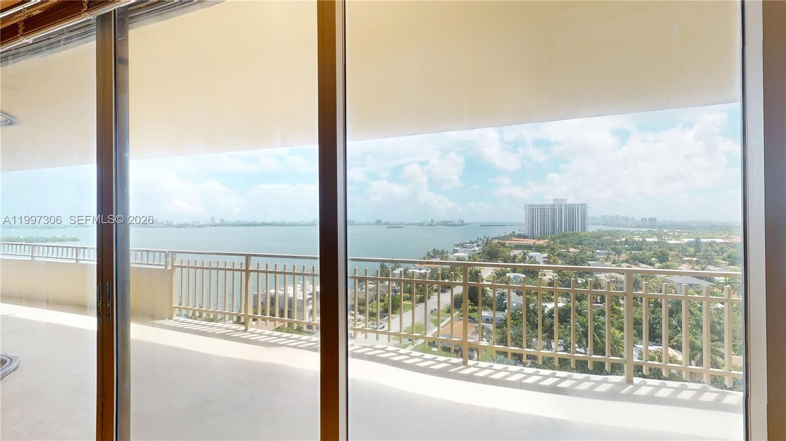 Real estate property located at 11113 Biscayne Blvd #1251, Miami-dade, Jockey Club Iii Condo, Miami, FL