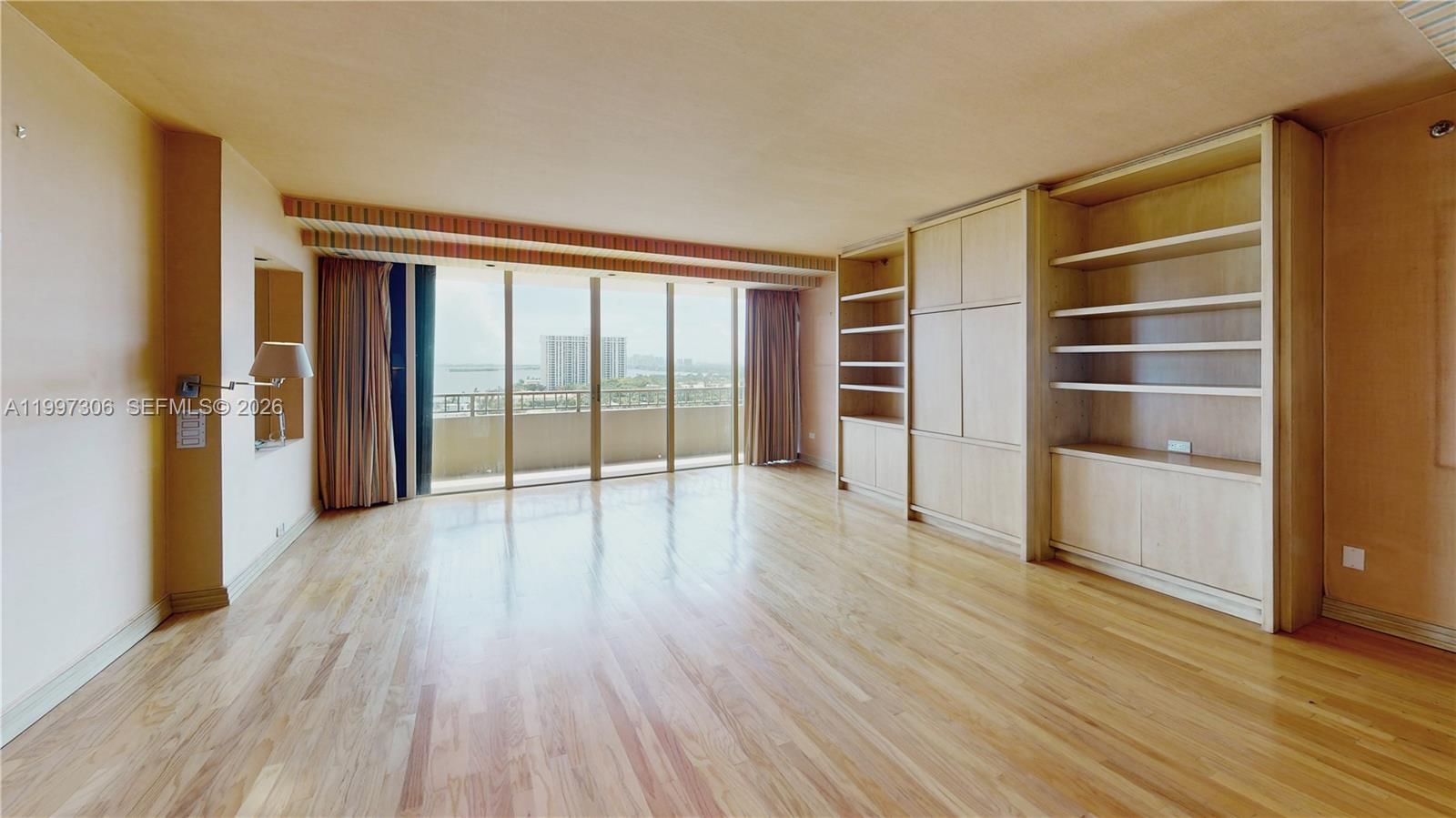 Real estate property located at 11113 Biscayne Blvd #1251, Miami-dade, Jockey Club Iii Condo, Miami, FL