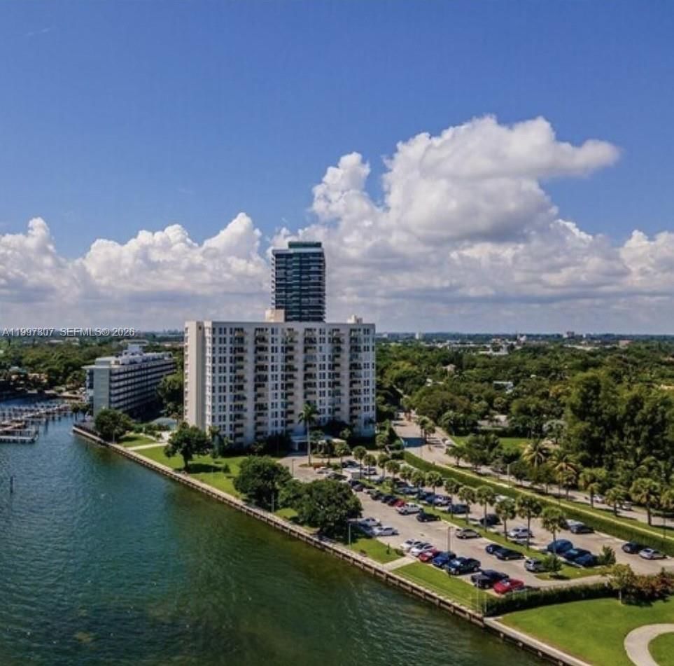 Real estate property located at 880 69th St #11M, Miami-dade, Clipper Condo No 1, Miami, FL