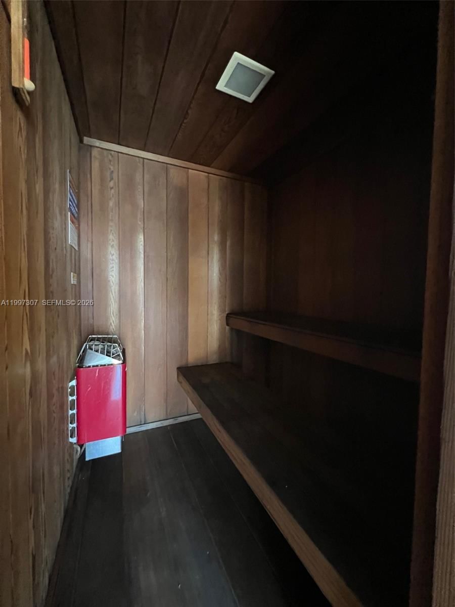 Real estate property located at 880 69th St #11M, Miami-dade, Clipper Condo No 1, Miami, FL