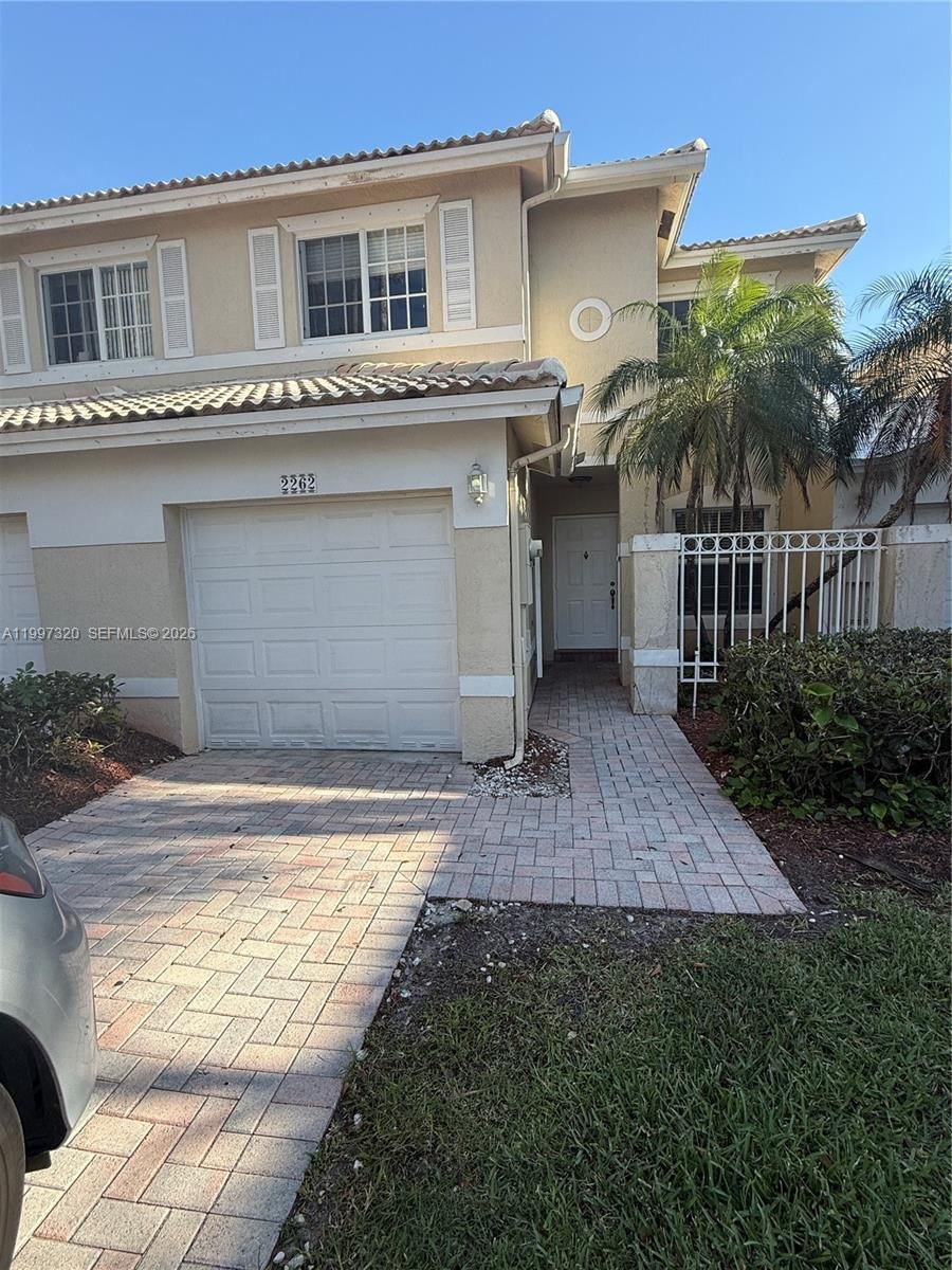 Real estate property located at 2262 171st Ter, Broward, Pembroke Isles 1, Pembroke Pines, FL
