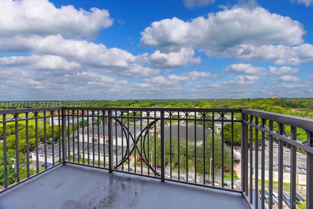 Real estate property located at 301 Altara Ave LPH914, Miami-dade, Merrick Manor Condo, Coral Gables, FL