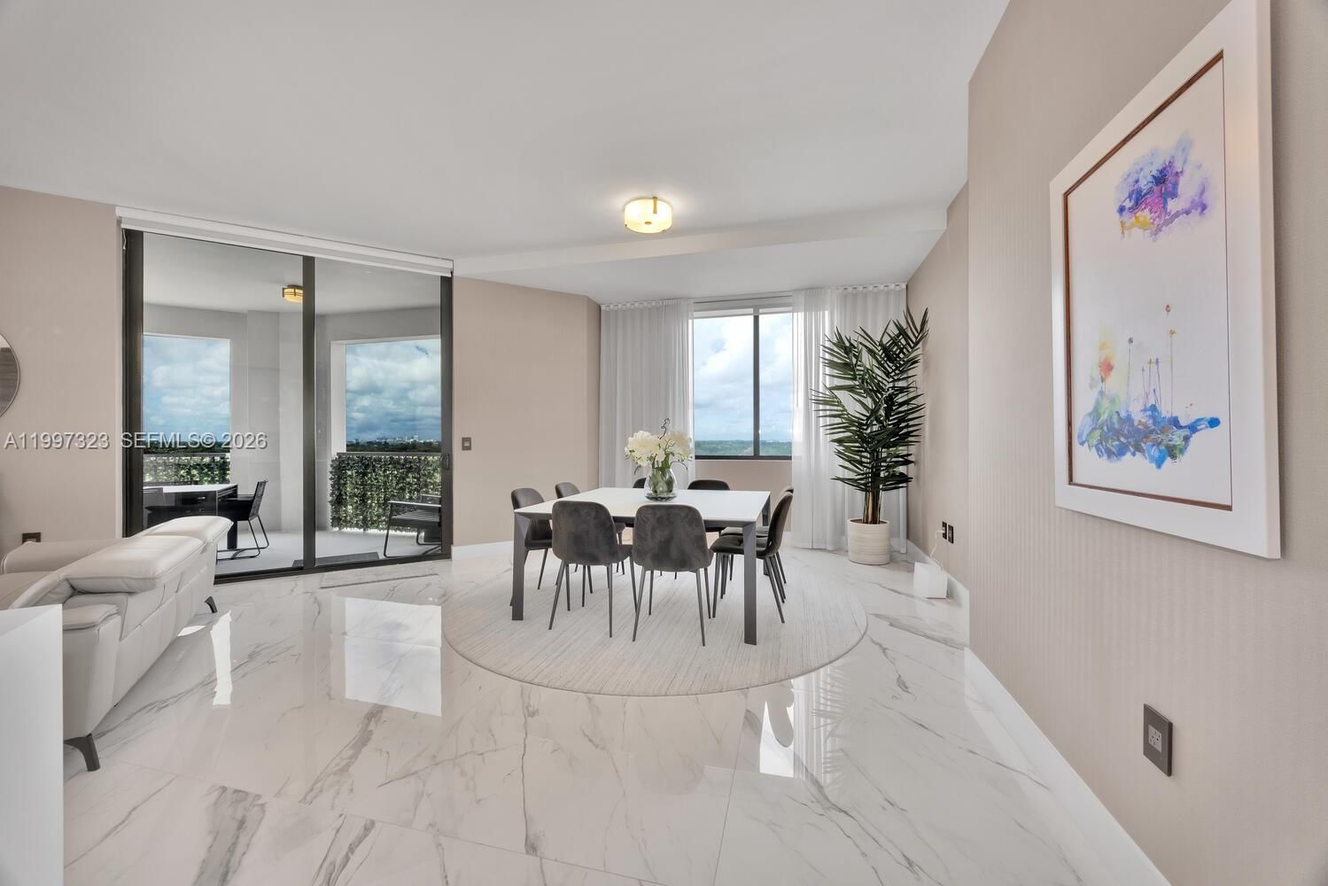 Real estate property located at 301 Altara Ave LPH914, Miami-dade, Merrick Manor Condo, Coral Gables, FL