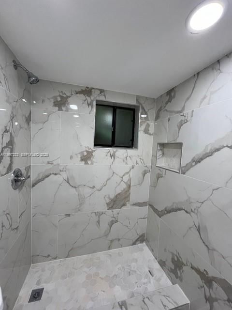 Real estate property located at 8650 133rd Ave Rd #116, Miami-dade, Horizons West Condo #7, Miami, FL