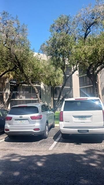 Real estate property located at 8650 133rd Ave Rd #116, Miami-dade, Horizons West Condo #7, Miami, FL