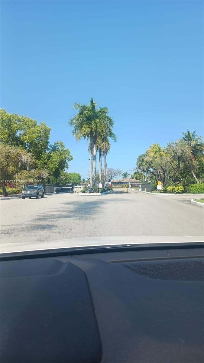 Real estate property located at 8650 133rd Ave Rd #116, Miami-dade, Horizons West Condo #7, Miami, FL