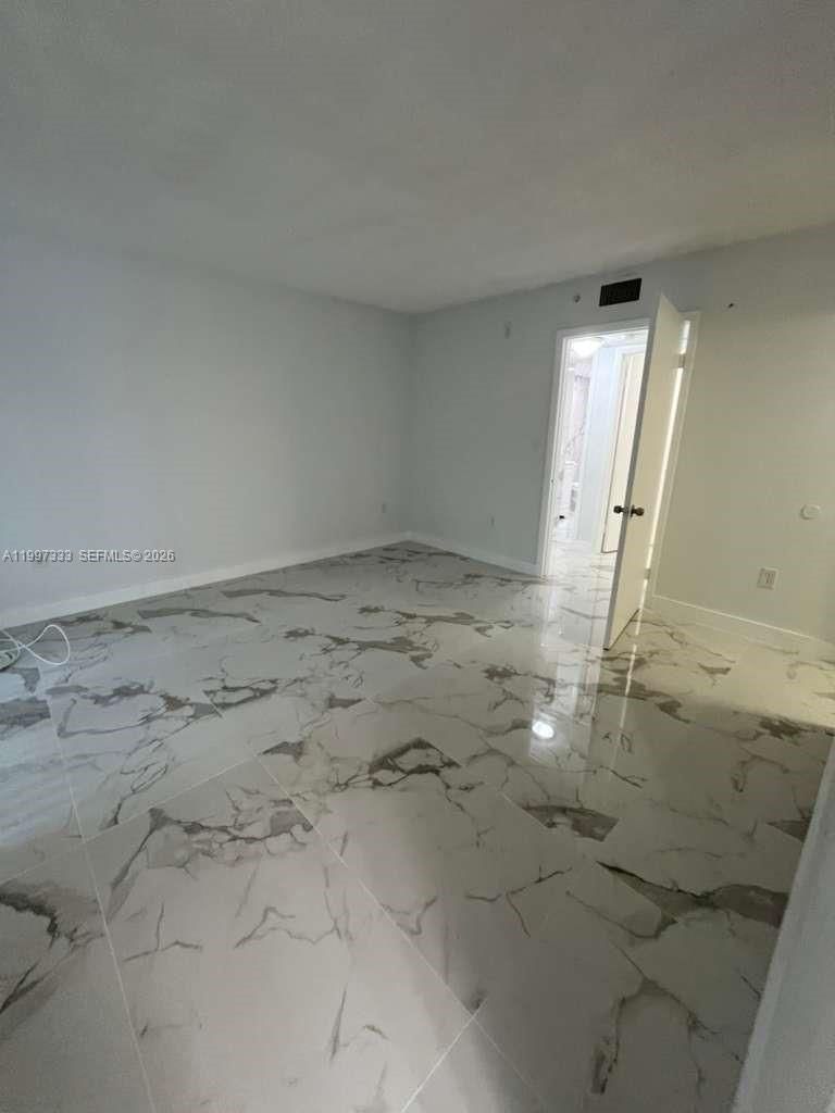 Real estate property located at 8650 133rd Ave Rd #116, Miami-dade, Horizons West Condo #7, Miami, FL