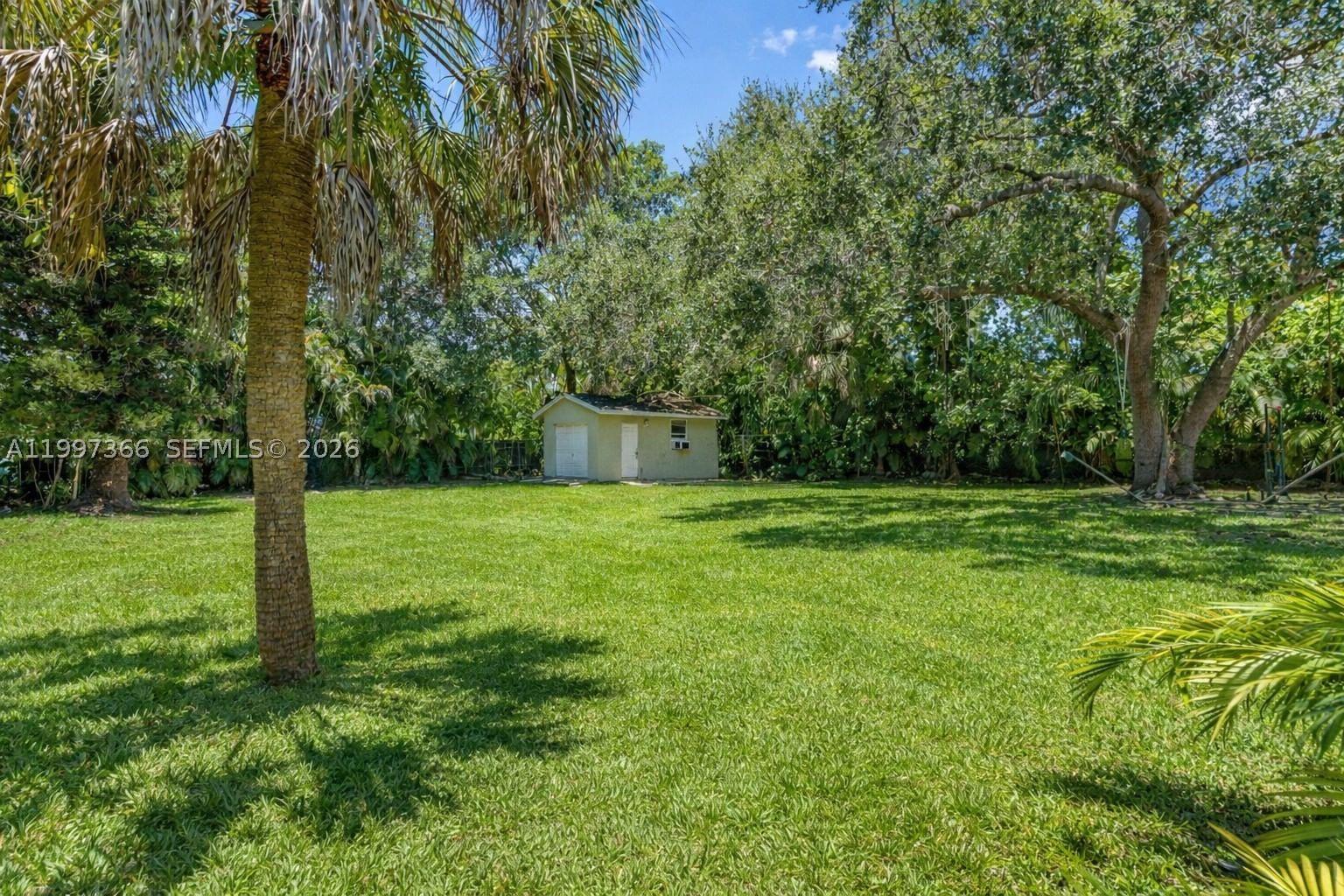 Real estate property located at 7990 76th Ave, Miami-dade, Glenvar Heights, Miami, FL