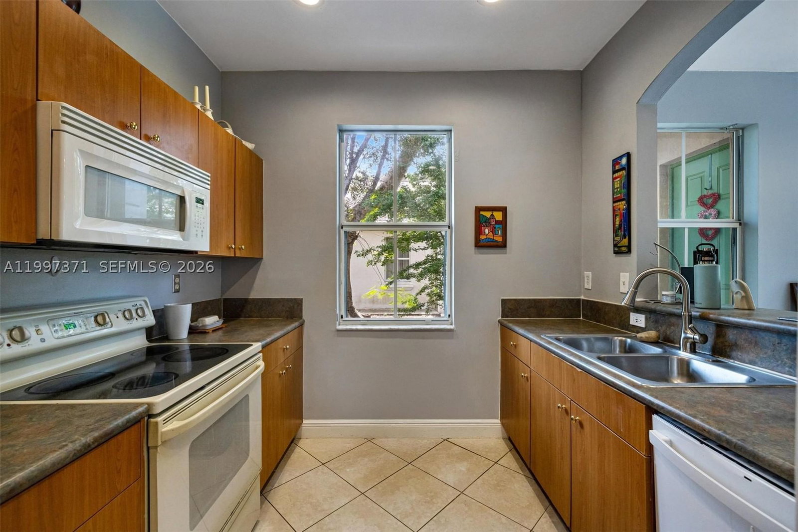 Real estate property located at 990 42nd Pl, Miami-dade, Marbella Bay, Homestead, FL