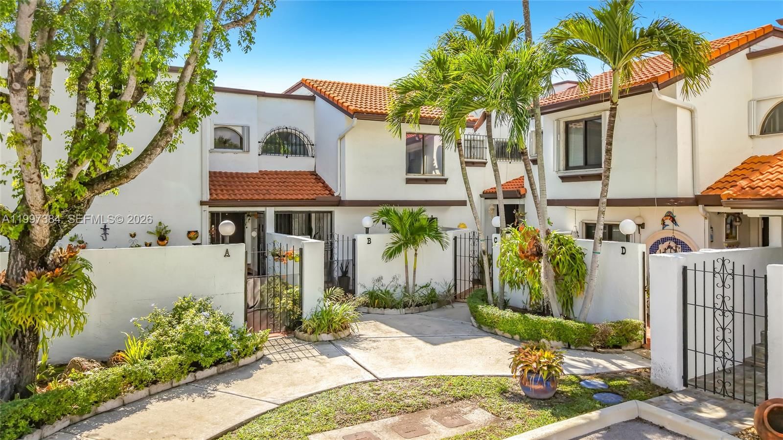 Real estate property located at 1291 124th Ct #19-B, Miami-dade, Villa Venezia Condo Ph Vi, Miami, FL