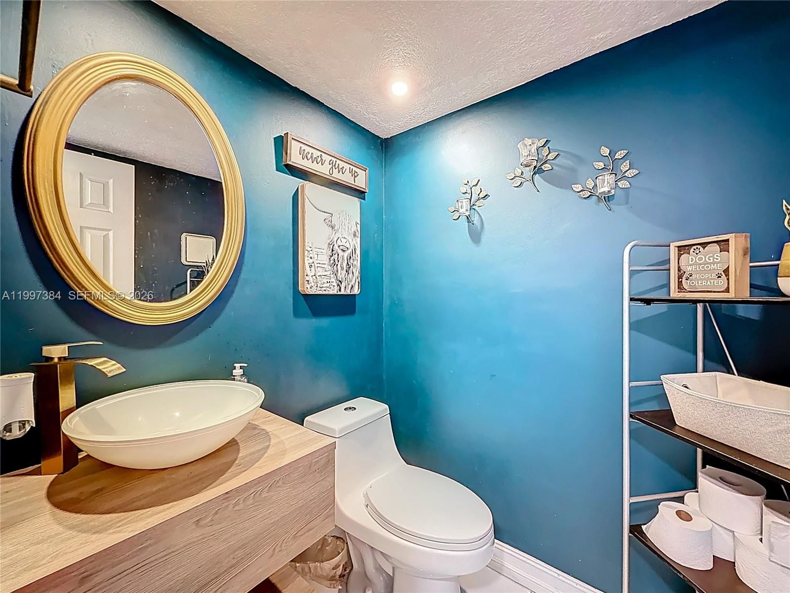 Real estate property located at 1291 124th Ct #19-B, Miami-dade, Villa Venezia Condo Ph Vi, Miami, FL