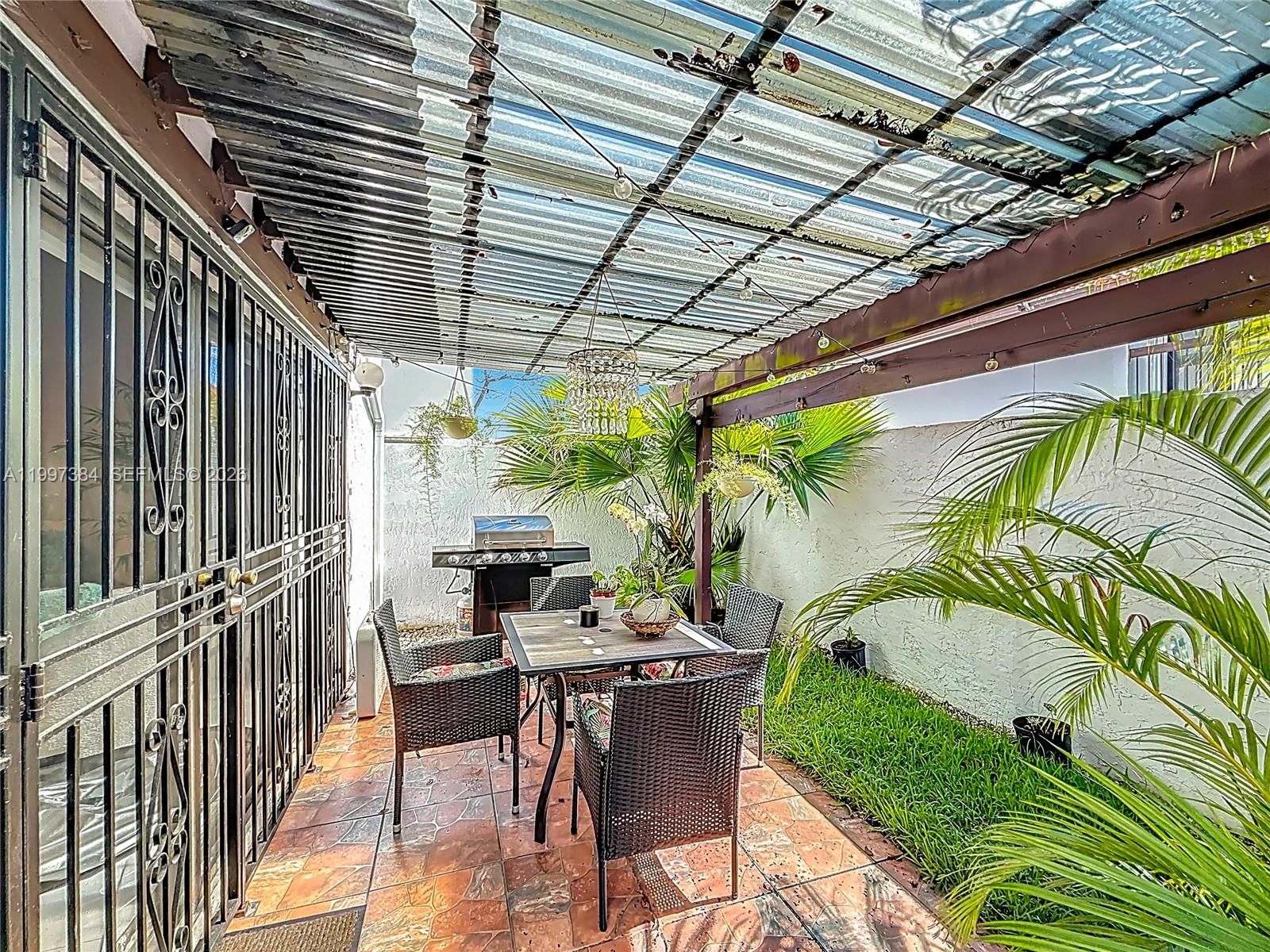 Real estate property located at 1291 124th Ct #19-B, Miami-dade, Villa Venezia Condo Ph Vi, Miami, FL