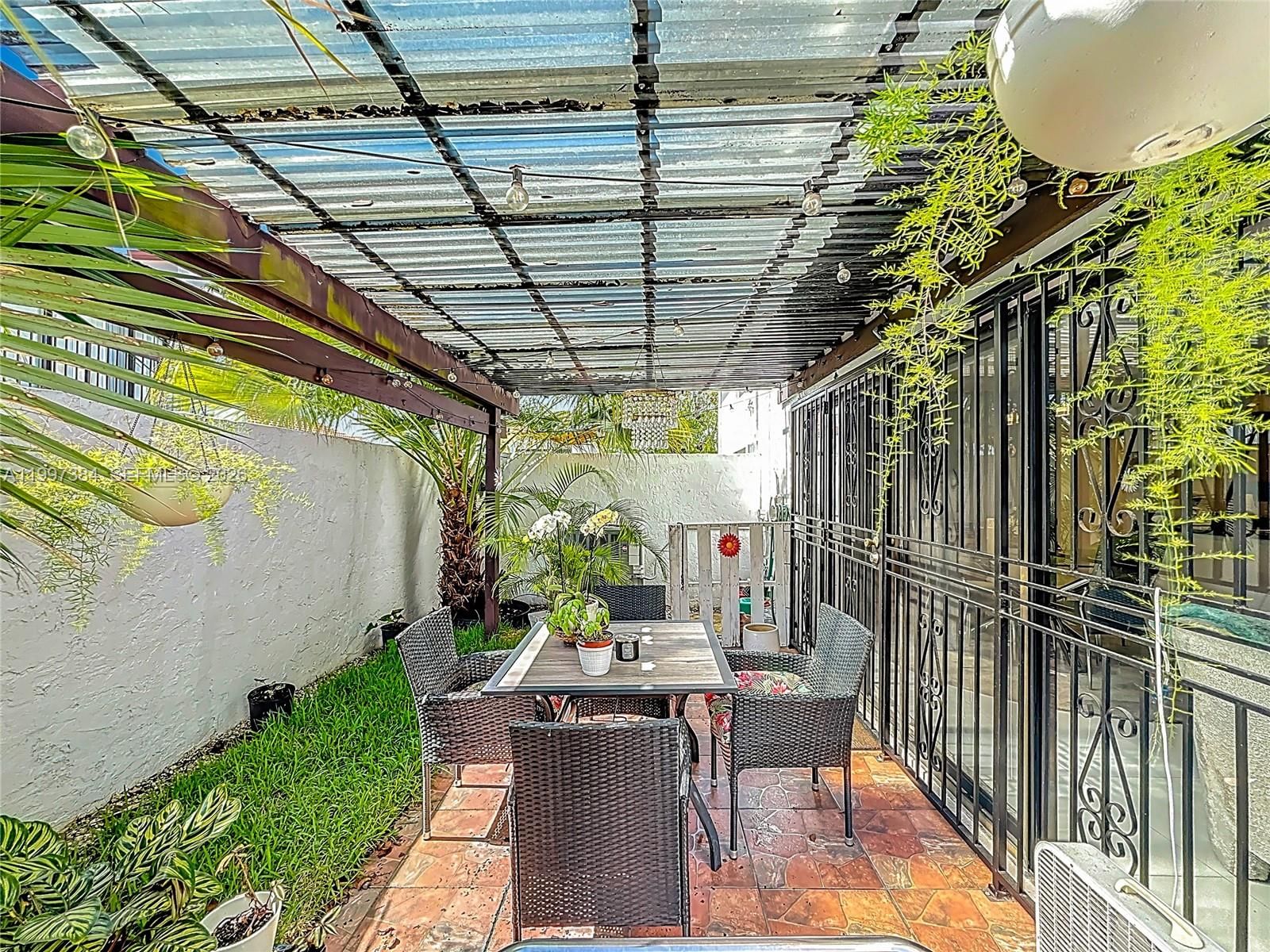 Real estate property located at 1291 124th Ct #19-B, Miami-dade, Villa Venezia Condo Ph Vi, Miami, FL