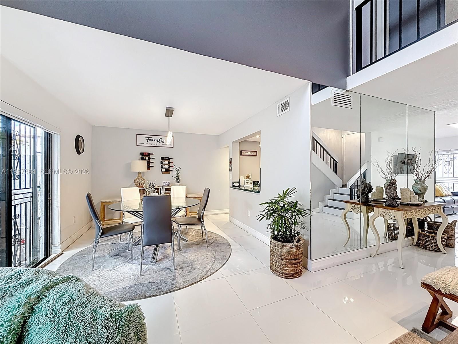 Real estate property located at 1291 124th Ct #19-B, Miami-dade, Villa Venezia Condo Ph Vi, Miami, FL