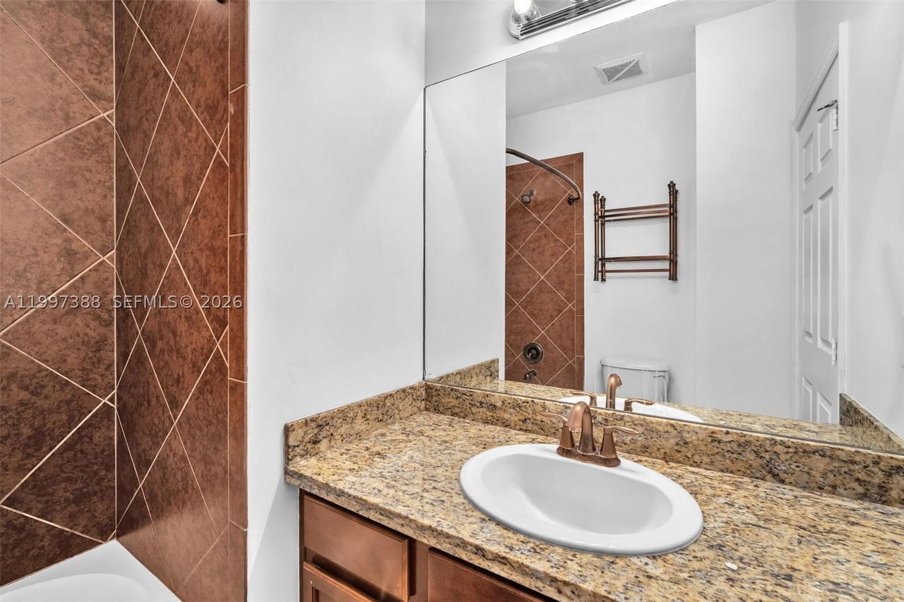 Real estate property located at 1148 147th Ave, Broward, Cobblestone, Pembroke Pines, FL