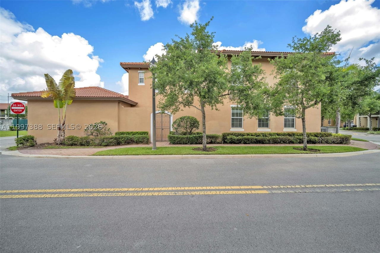 Real estate property located at 1148 147th Ave, Broward, Cobblestone, Pembroke Pines, FL