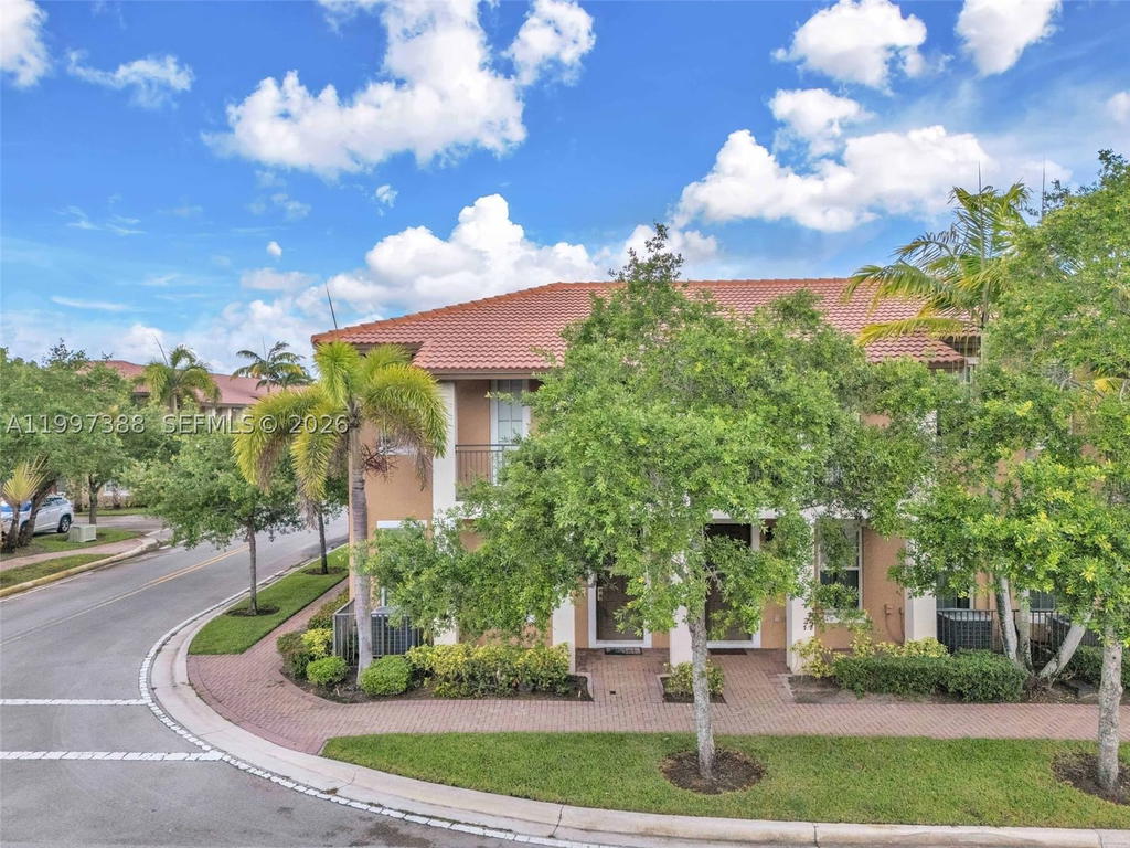 Real estate property located at 1148 147th Ave, Broward, Cobblestone, Pembroke Pines, FL