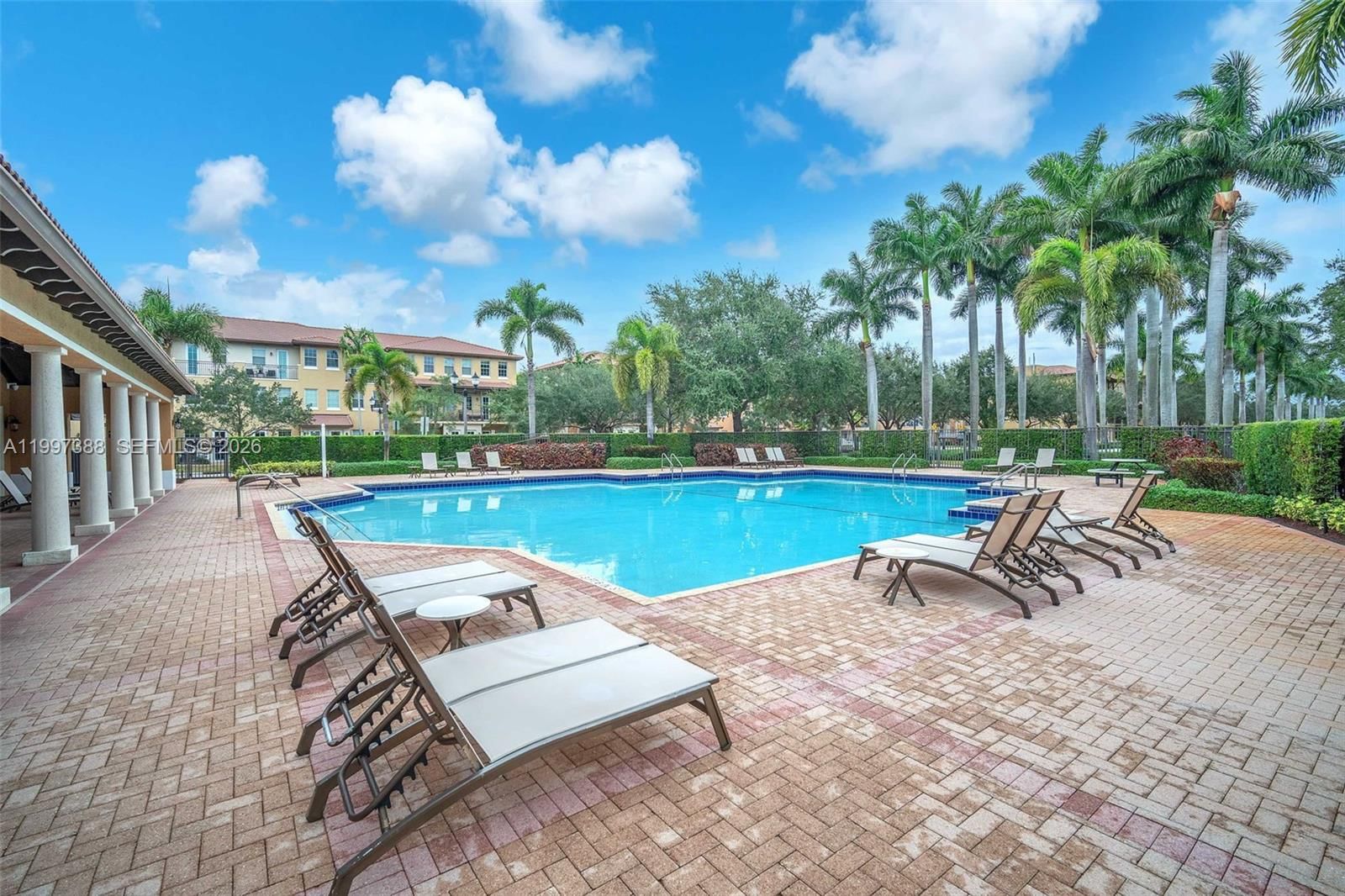 Real estate property located at 1148 147th Ave, Broward, Cobblestone, Pembroke Pines, FL