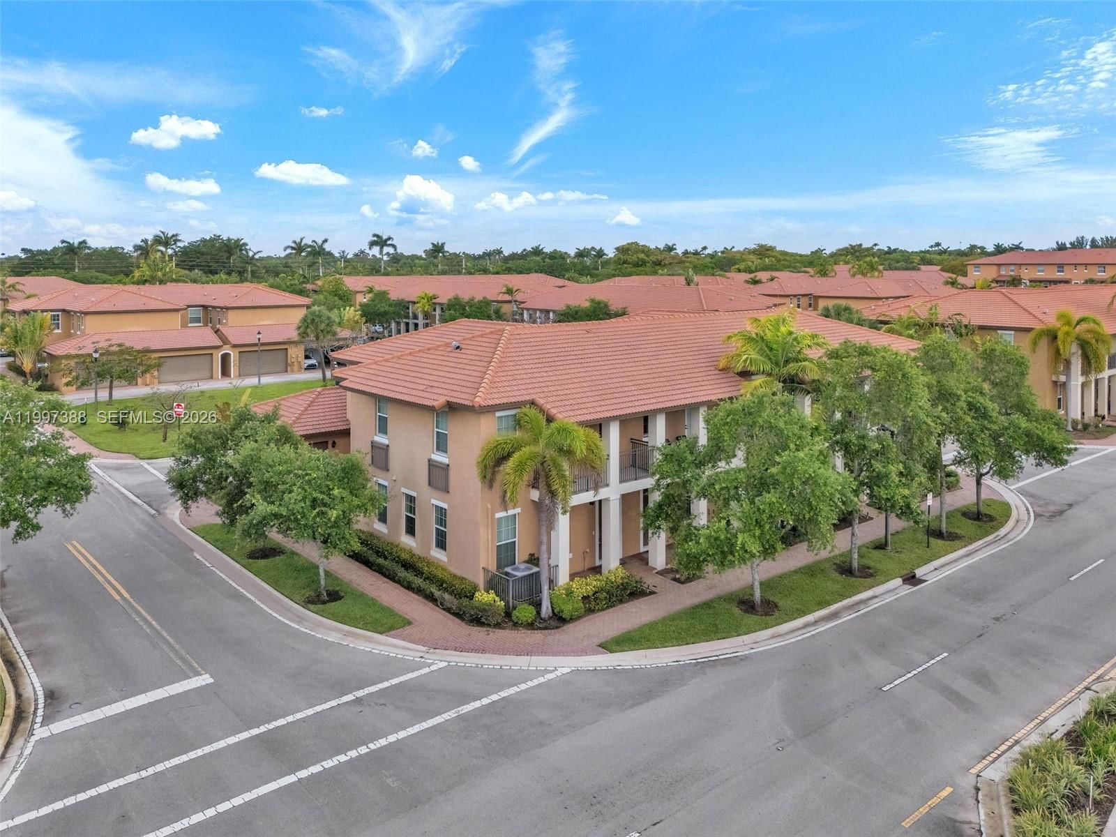 Real estate property located at 1148 147th Ave, Broward, Cobblestone, Pembroke Pines, FL