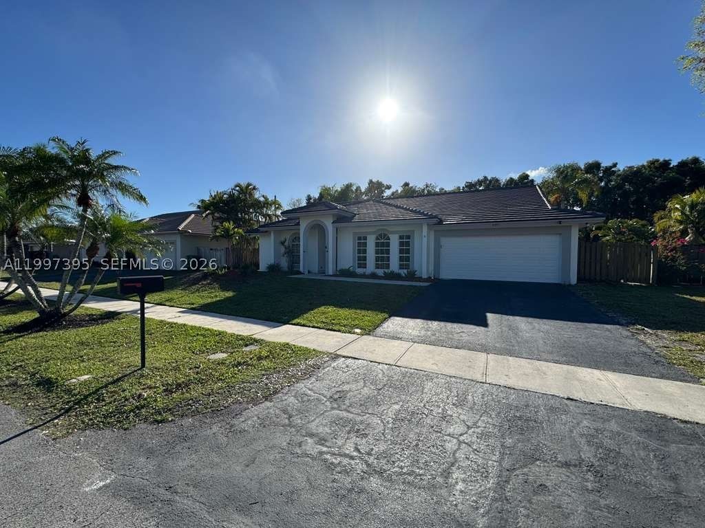 Real estate property located at 427 169th Ter, Broward, Bonaventure Lakes Add 2, Weston, FL