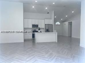 Real estate property located at 427 169th Ter, Broward, Bonaventure Lakes Add 2, Weston, FL