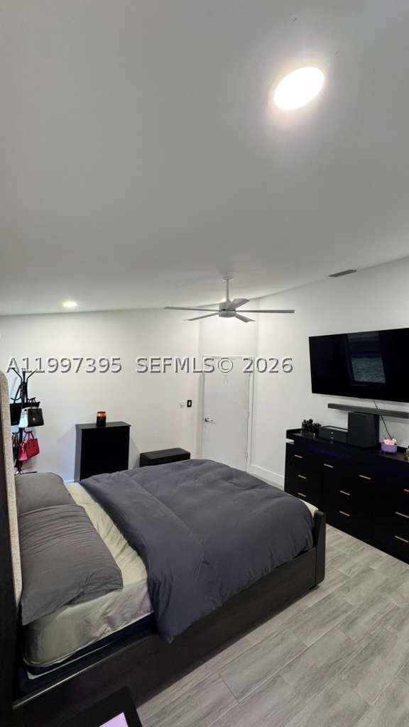 Real estate property located at 427 169th Ter, Broward, Bonaventure Lakes Add 2, Weston, FL