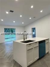 Real estate property located at 427 169th Ter, Broward, Bonaventure Lakes Add 2, Weston, FL
