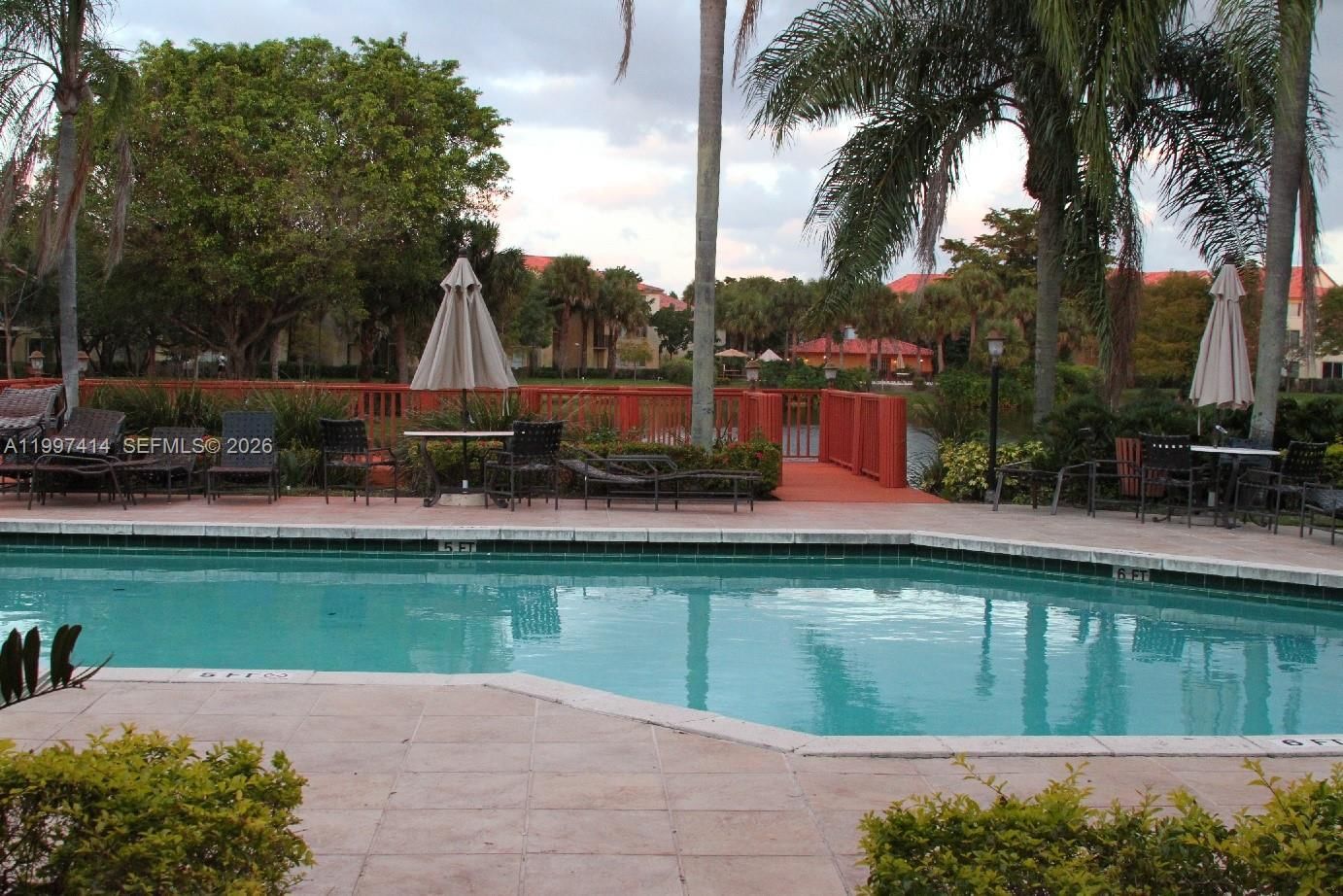 Real estate property located at 10725 Cleary Blvd #211, Broward, Lakes Of Jacaranda Condo, Plantation, FL