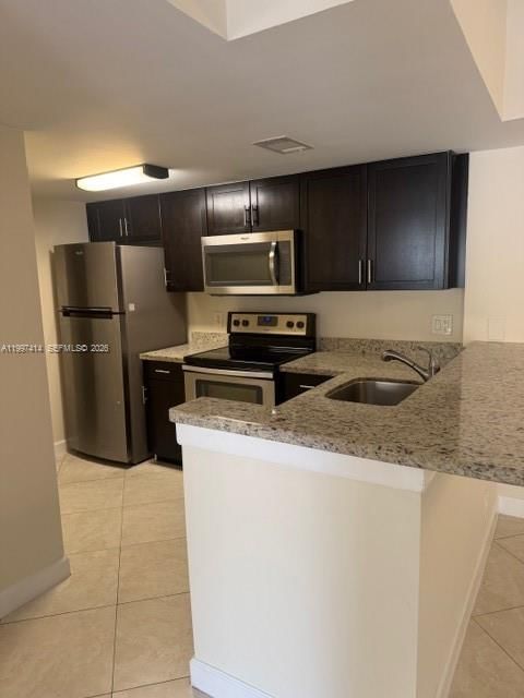 Real estate property located at 10725 Cleary Blvd #211, Broward, Lakes Of Jacaranda Condo, Plantation, FL