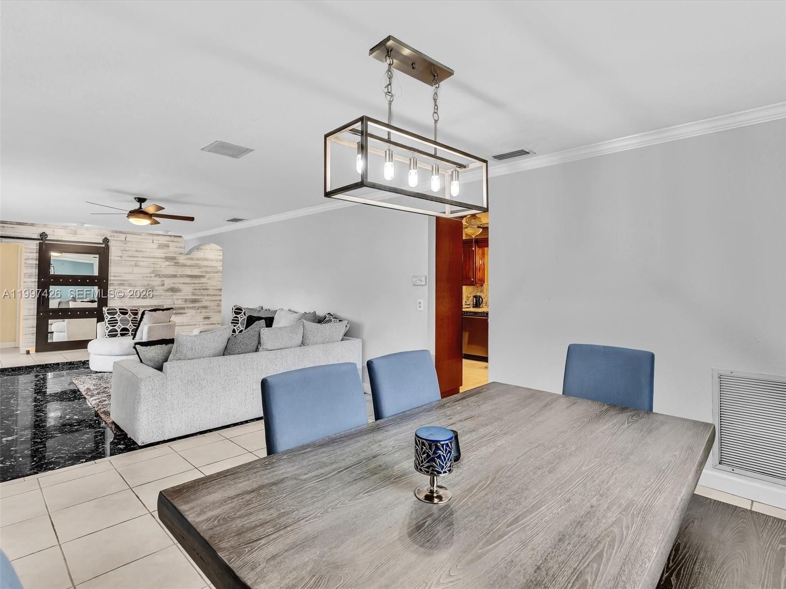 Real estate property located at 1900 95th Ave, Broward, Rainbow Lakes, Pembroke Pines, FL